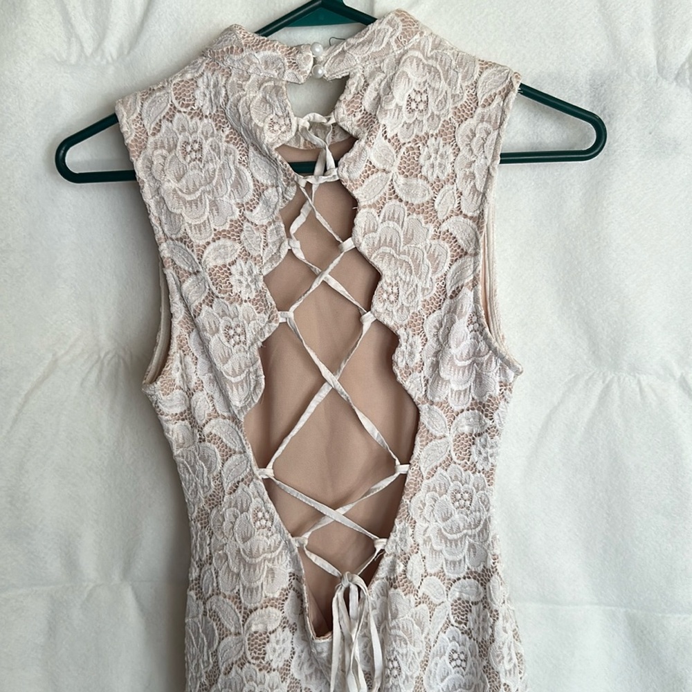 Women’s white lace dress